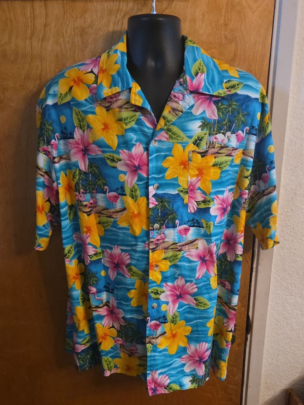 Friendly's Pink Flamingo Tropical Floral Short-Sleeve Button-Up Hawiian Shirt  L